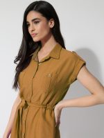 Γυναικείο Φόρεμα Με Γιακά Και Ζώνη 933083 Καμηλό - Image 2